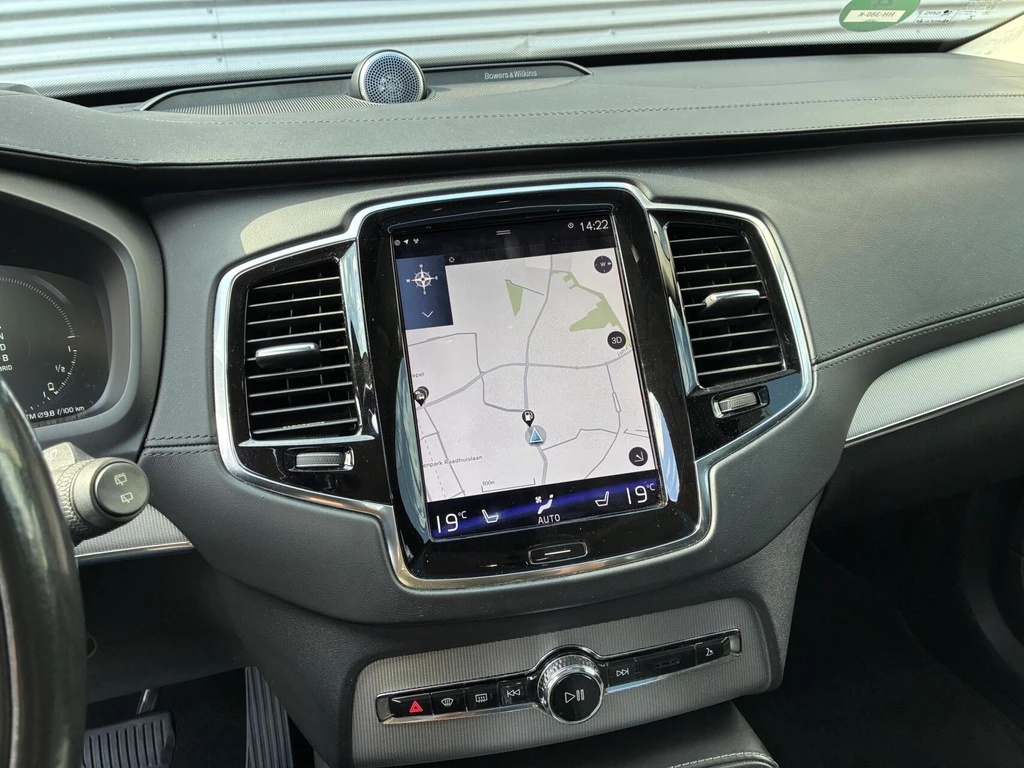 Volvo XC90 – foto 24