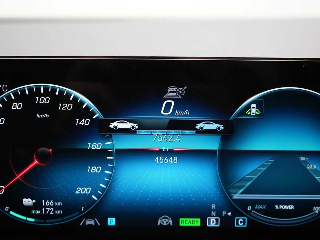 Mercedes-Benz EQA – foto 21
