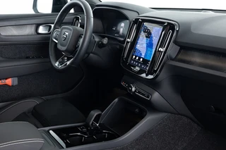 Volvo EX40 – thumbnail 8