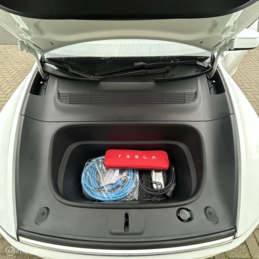 Tesla Model Y – foto 18
