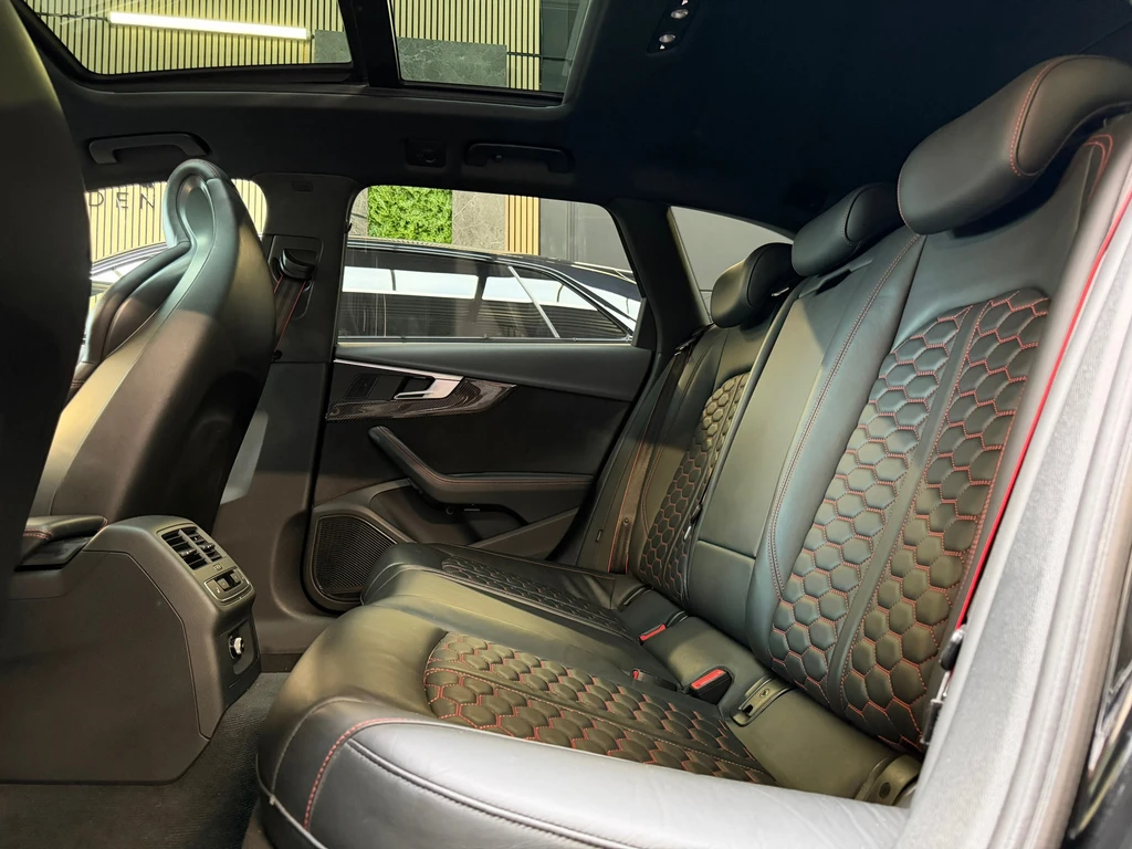 Audi RS4 – foto 14