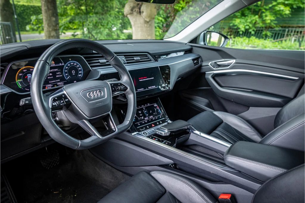 Audi e-tron – foto 10