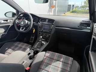 Volkswagen Golf – thumbnail 11