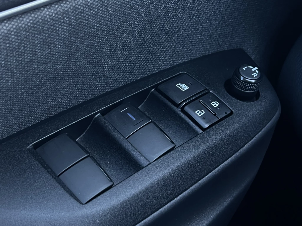 Toyota Yaris – foto 11