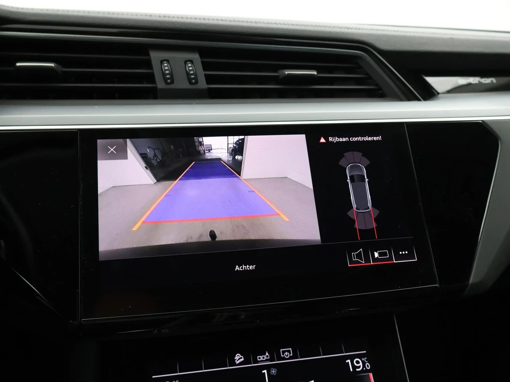 Audi e-tron – foto 13