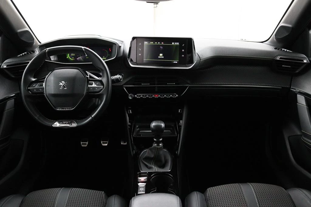 Peugeot 208 – foto 11