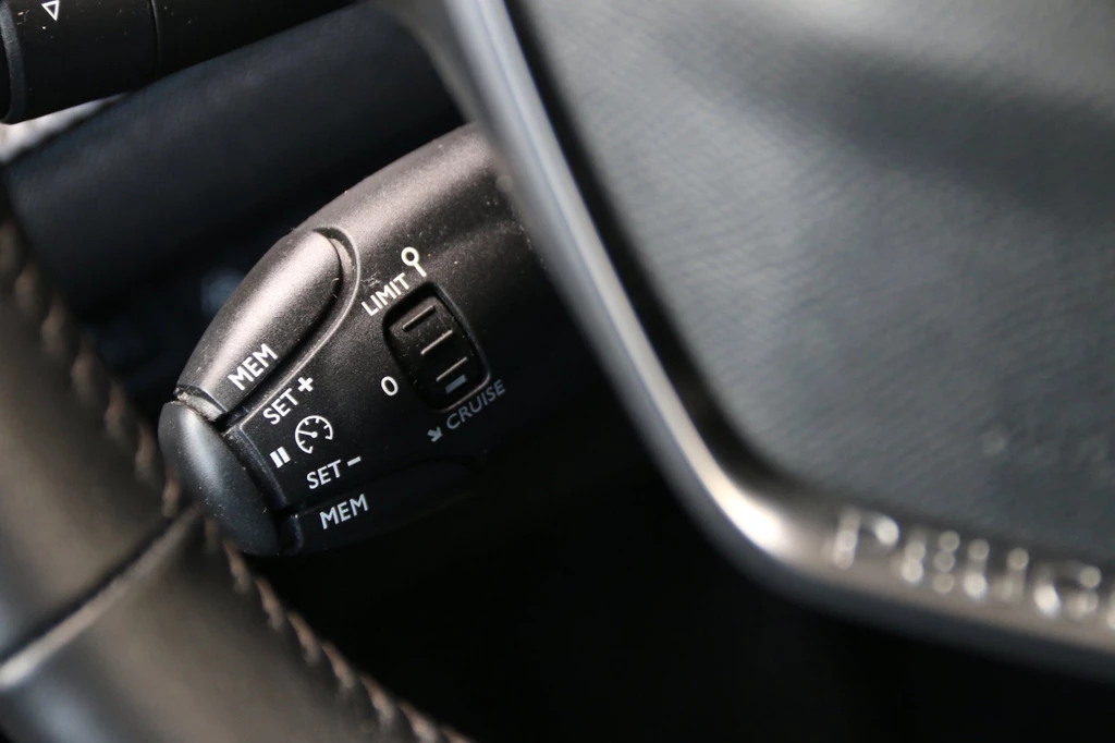 Peugeot e-2008 – foto 15
