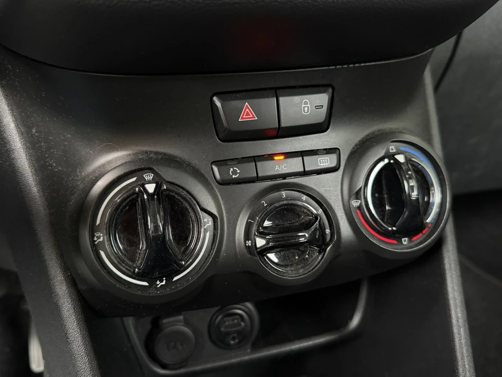 Peugeot 208 – foto 6