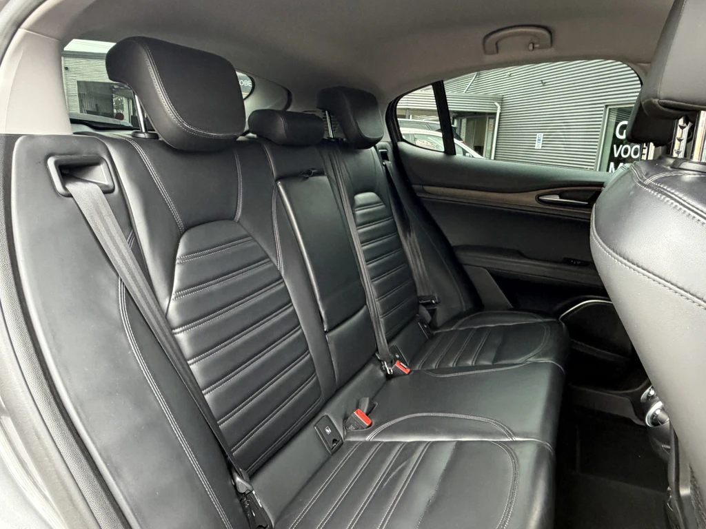 Alfa Romeo Stelvio – foto 12