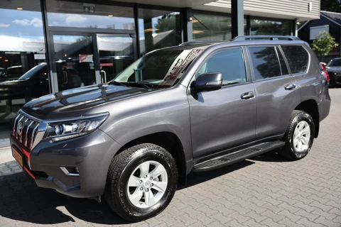 Toyota Land Cruiser Landcruiser 150 2.8 D-4D 5DRS CHALLENGER A/T VAN