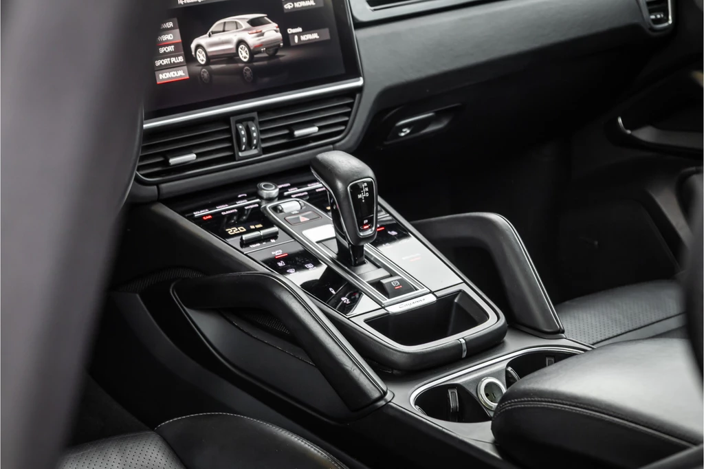 Porsche Cayenne – foto 21