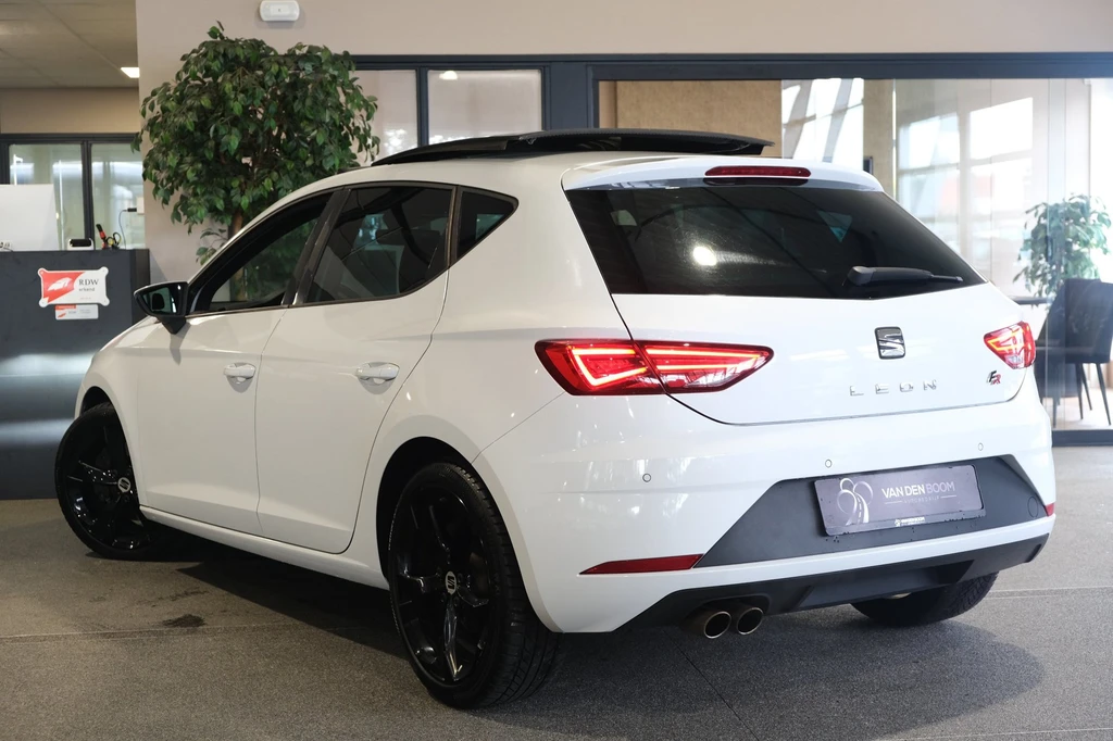 SEAT Leon – foto 4