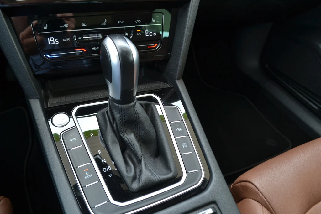 Volkswagen Passat – foto 19