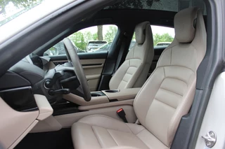 Porsche Taycan – thumbnail 12