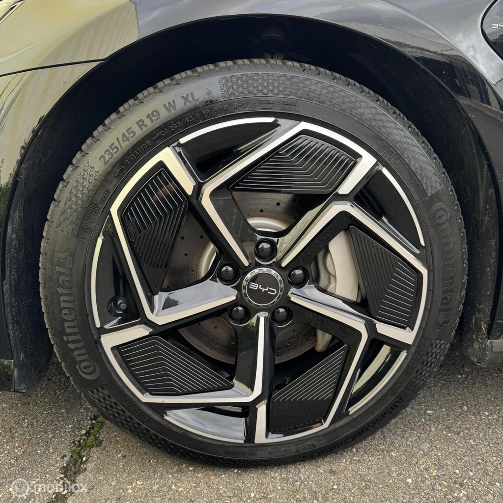 BYD SEAL – foto 18