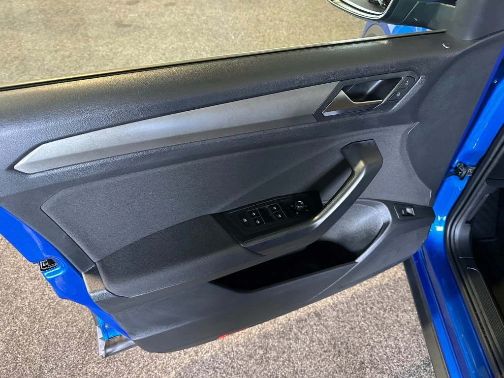 Volkswagen T-Roc – foto 14