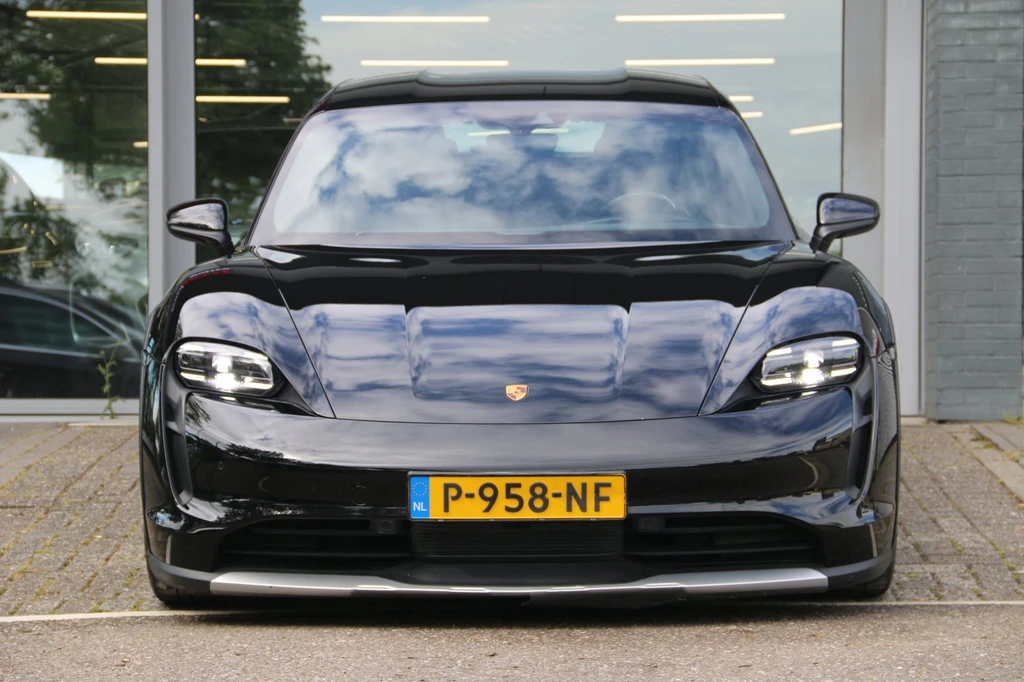 Porsche Taycan – foto 5
