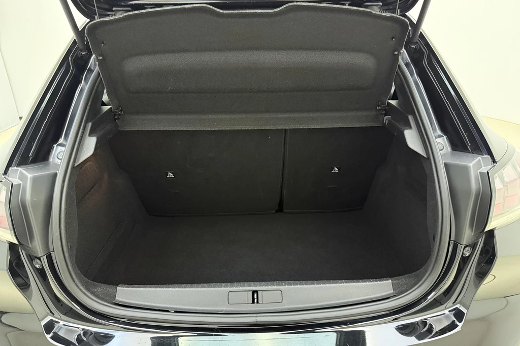 Peugeot 208 – foto 10