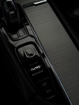 Volvo XC90 – thumbnail 29