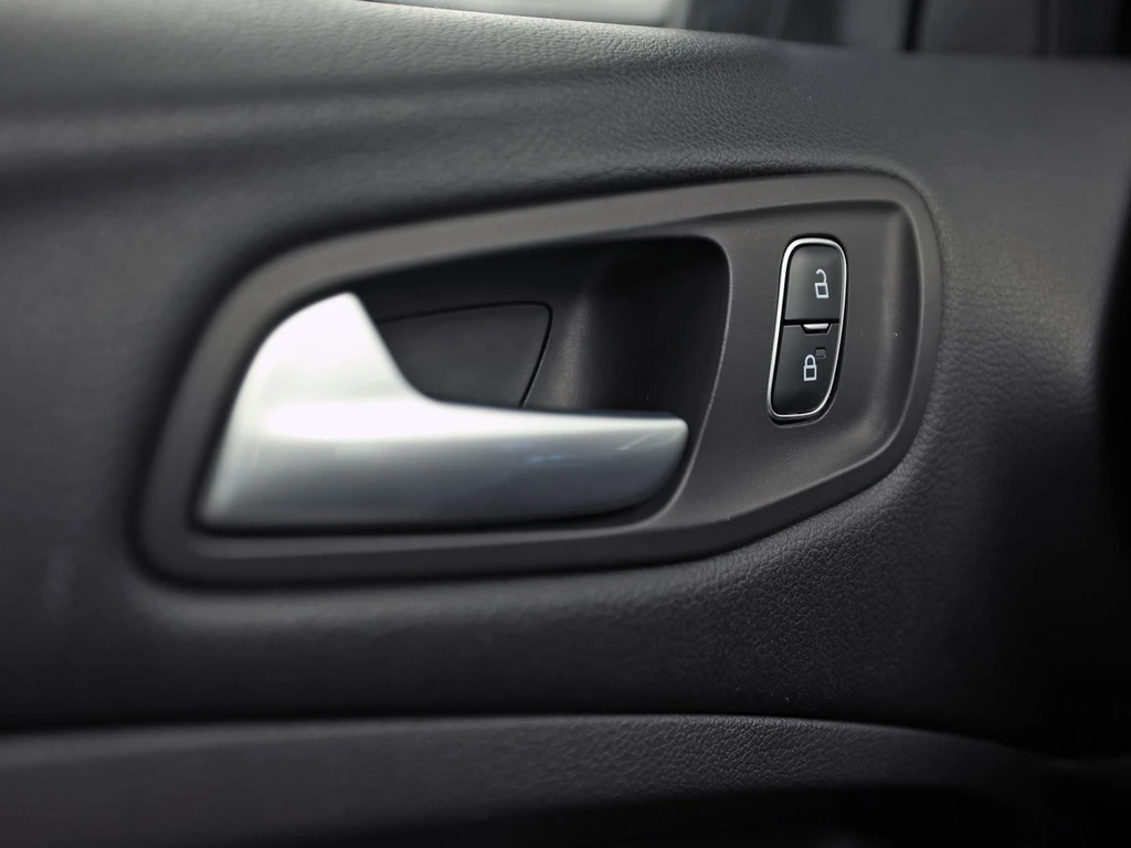 Ford Kuga – foto 29