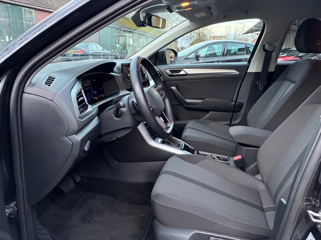 Volkswagen T-Roc – foto 10