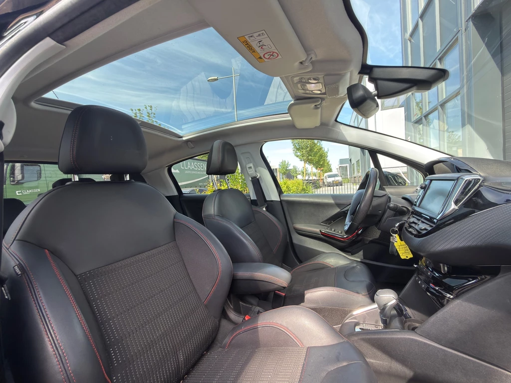 Peugeot 208 – foto 8