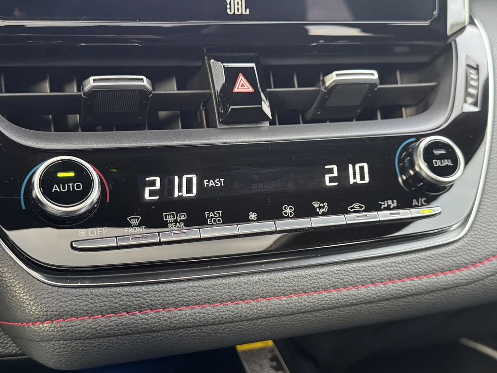 Toyota Corolla Touring Sports – foto 31