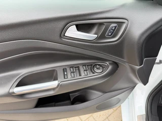Ford Kuga – thumbnail 10