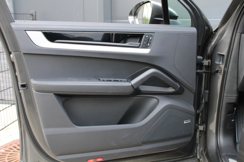 Porsche Cayenne – foto 21
