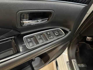 Mitsubishi Outlander – thumbnail 14