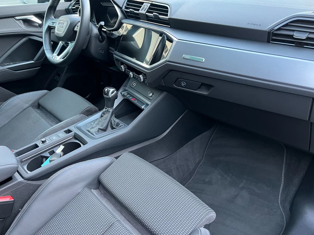 Audi Q3 – foto 17