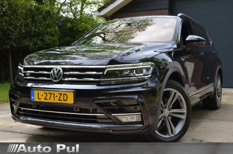 Volkswagen Tiguan Allspace 1.5 TSI Highline Business R 7 Persoons. Automaat/Navi/Pdc/Ecc/Led/Virtual dashboard/Achteruitrijcamera/Panoramadak/Cr-Controle/19-Inch Lmv/Trekhaak elektrisch uitklapbaar/Stoelverwarming
