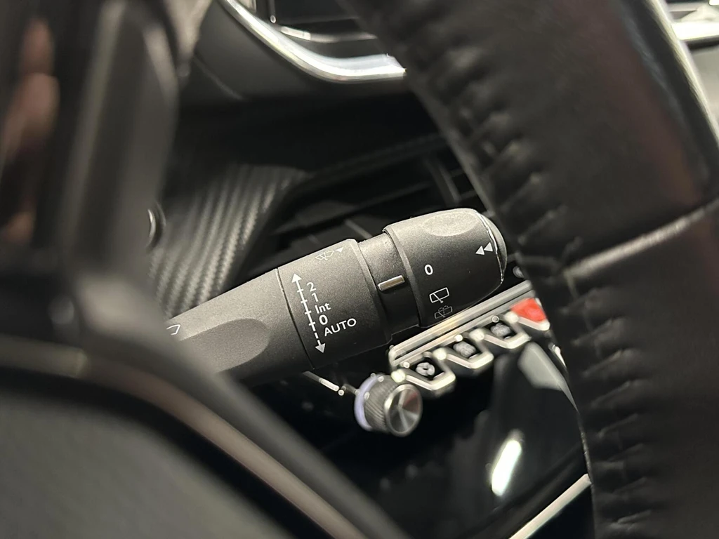 Peugeot e-208 – foto 23
