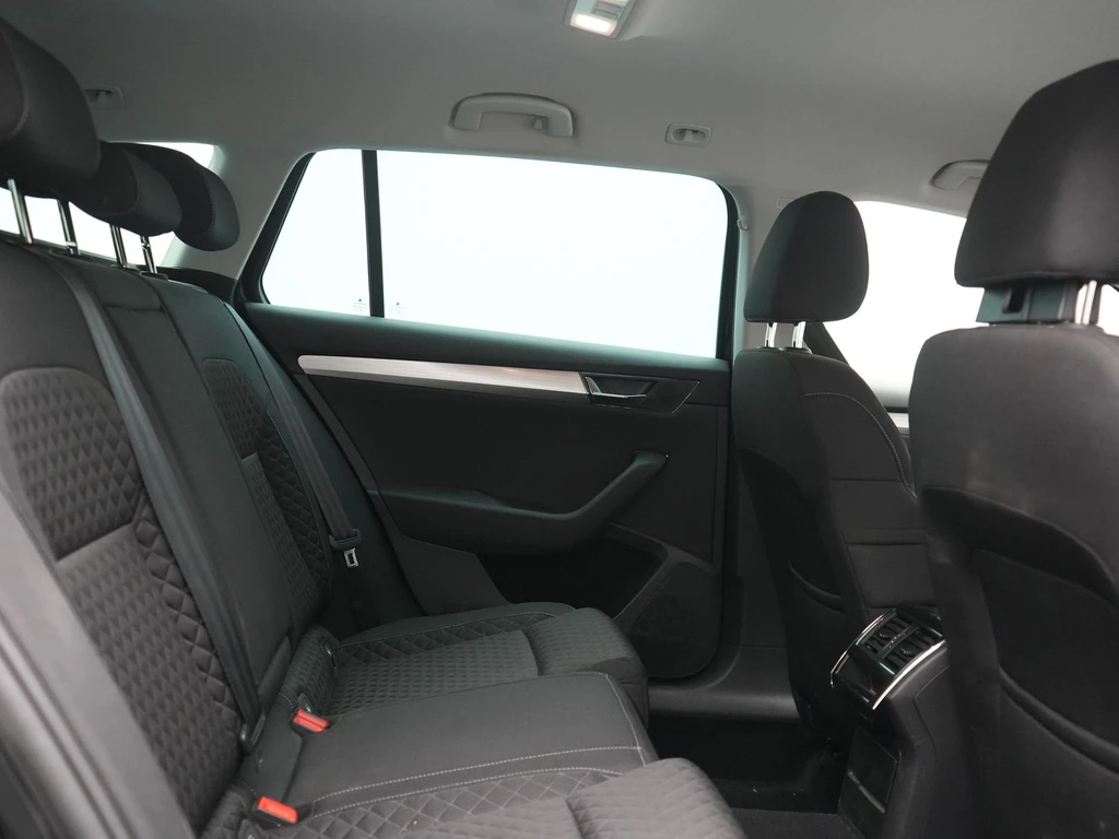 Škoda Superb – foto 15