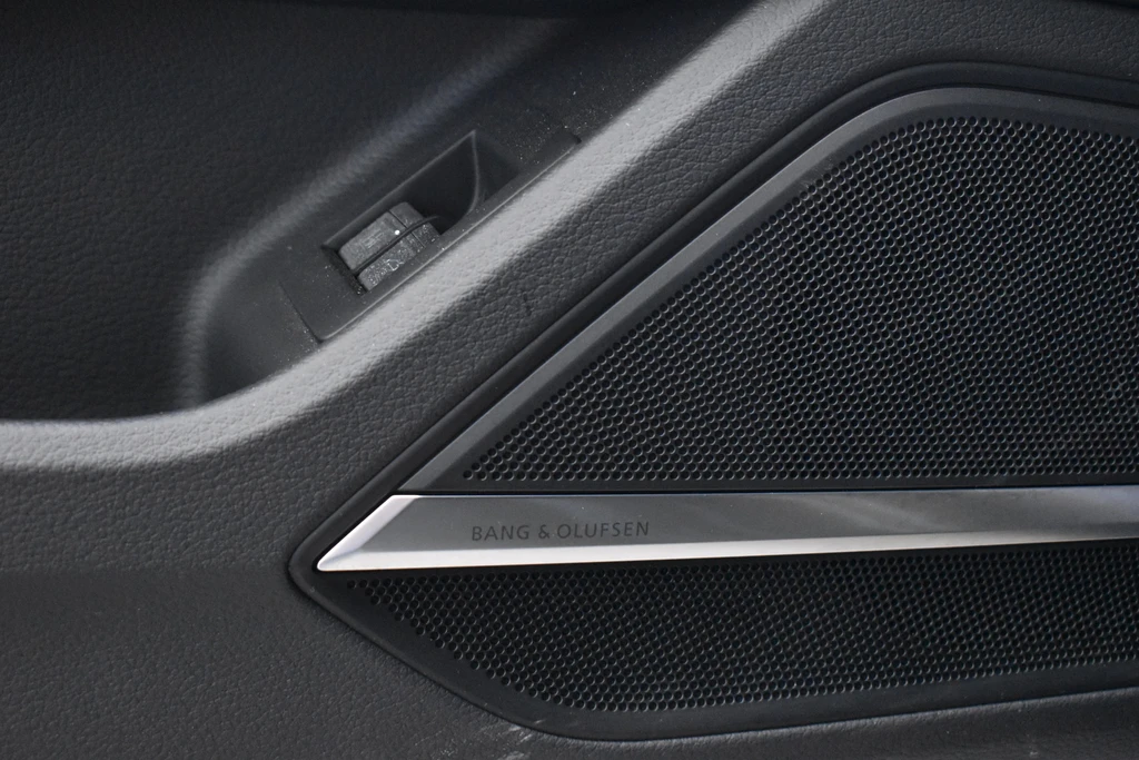 Audi A8 – foto 32