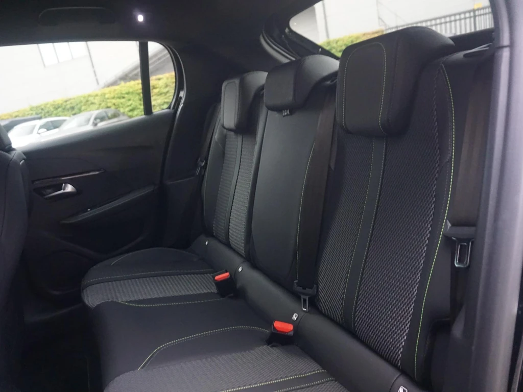 Peugeot 208 – foto 37