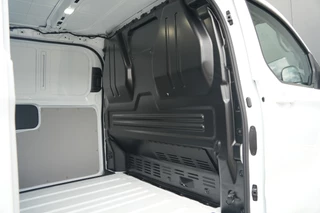 Ford E-Transit Custom – thumbnail 14
