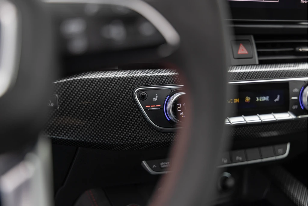 Audi RS4 – foto 36
