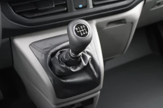 Ford Transit Custom – thumbnail 28