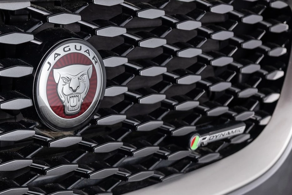 Jaguar E-PACE – foto 48