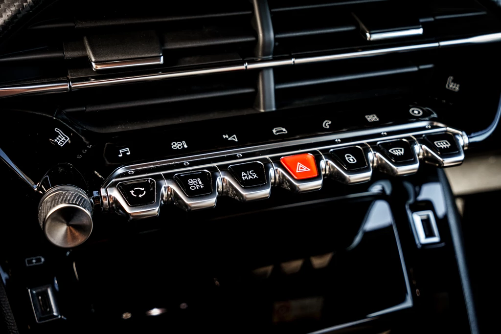 Peugeot e-2008 – foto 19