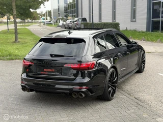 Audi RS4 – thumbnail 5
