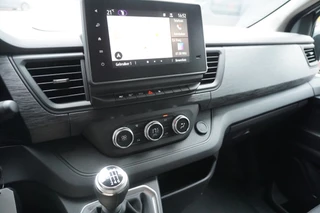 Renault Trafic – thumbnail 25