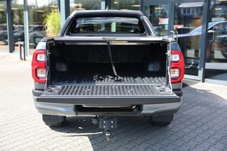 Toyota Hilux – thumbnail 5
