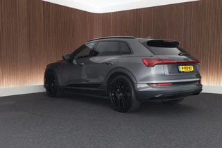 Audi e-tron – thumbnail 3