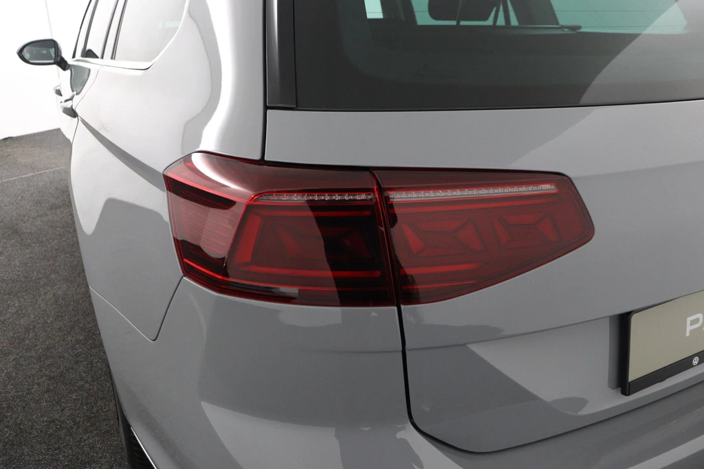 Volkswagen Passat – foto 35