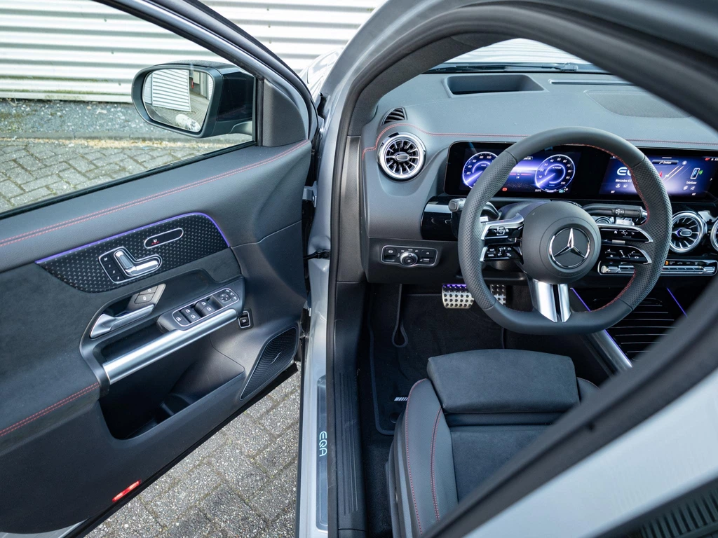 Mercedes-Benz EQA – foto 26
