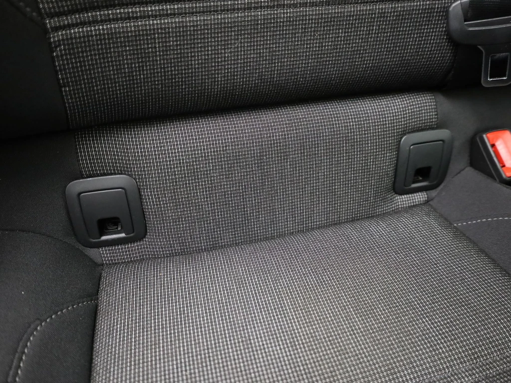Volkswagen Passat – foto 28