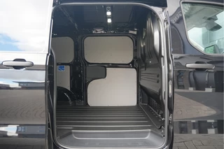 Ford Transit Custom – thumbnail 12