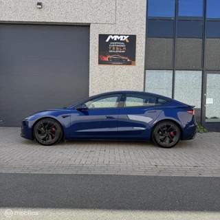 Tesla Model 3 – thumbnail 2